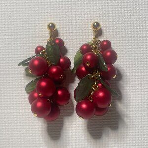 Vintage Avon Happy Holly Day Berry Earrings